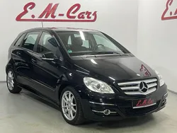 Schwarz Gebraucht 2010 Mercedes B160 Van / Kleinbus | 3.490 € (Fairer Preis)