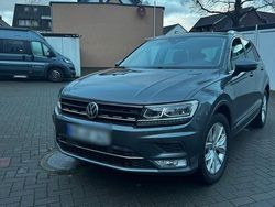 Silber Gebraucht 2017 VW Tiguan Highline SUV | 19.000 € (Fairer Preis)