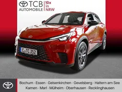 Karminarot (rot) Gebraucht 2024 Lexus LBX SUV | 29.789 € (Fairer Preis)