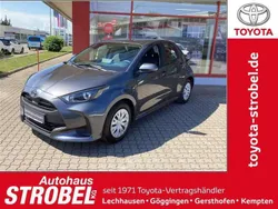 Grau Gebraucht 2023 Toyota Yaris Comfort Kleinwagen | 14.880 € (Guter Preis)
