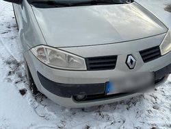 Silber Gebraucht 2005 Renault Mégane II Limousine | 2.700 € (Etwas zu teuer)