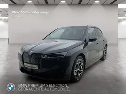 Grau Gebraucht 2022 BMW iX Sport Line SUV | 67.806 € (Fairer Preis)
