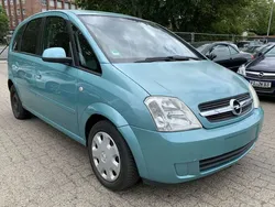 Blau Gebraucht 2005 Opel Meriva Edition Van / Kleinbus | 1.990 € (Fairer Preis)