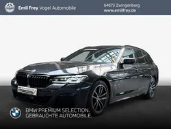 Grau Gebraucht 2022 BMW 530 Performance Kombi | 42.990 € (Teuer)
