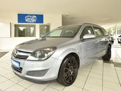Silber Gebraucht 2007 Opel Astra Limousine | 2.980 € (Etwas zu teuer)