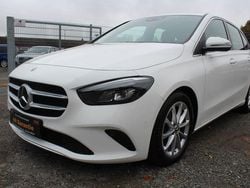 Weiß Gebraucht 2021 Mercedes B200 Business Van / Kleinbus | 23.999 € (Superpreis)