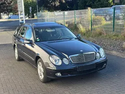 Schwarz Gebraucht 2003 Mercedes E200 Kombi | 2.700 € (Fairer Preis)