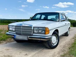 Weiß Gebraucht 1983 Mercedes E280 Limousine | 12.640 €