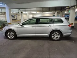 Reflexsilber metallic Gebraucht 2019 VW Passat Comfortline Kombi | 15.350 € (Guter Preis)