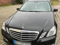 Schwarz Gebraucht 2010 Mercedes 300 Kombi | 7.400 €