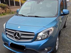 Blau Gebraucht 2018 Mercedes Citan 111 Van / Kleinbus | 11.500 € (Superpreis)