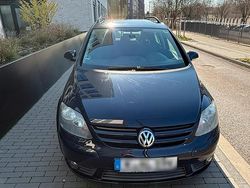 Blau Gebraucht 2008 VW Golf V Limousine | 2.800 € (Guter Preis)