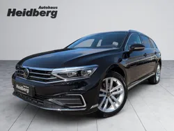Schwarz Gebraucht 2023 VW Passat GTE Kombi | 34.770 € (Fairer Preis)