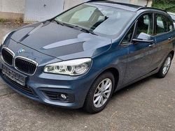 Grau Gebraucht 2015 BMW 218 Active Tourer Van / Kleinbus | 12.000 € (Fairer Preis)