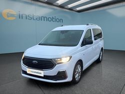 Weiß Gebraucht 2024 Ford Tourneo Van / Kleinbus | 38.699 € (Teuer)