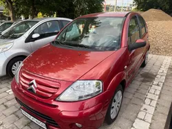 Rot Gebraucht 2007 Citroën C3 Kleinwagen | 1.750 €