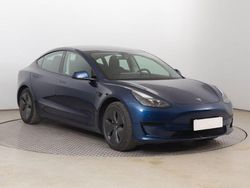 Blau Gebraucht 2021 Tesla Model 3 Limousine | 23.919 € (Guter Preis)
