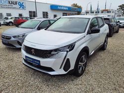 Weiss Gebraucht 2023 Peugeot 3008 Allure SUV | 19.890 € (Fairer Preis)