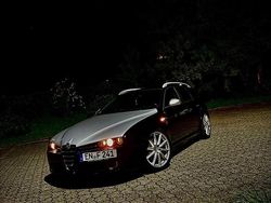 Schwarz Gebraucht 2008 Alfa Romeo 159 Ti Kombi | 5.250 €
