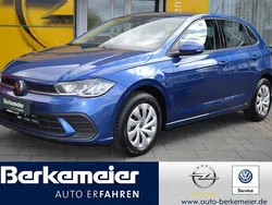 Blau Neu 2024 VW Polo Life Limousine | 21.890 € (Guter Preis)