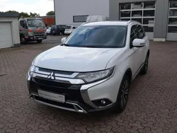 Weiß Gebraucht 2019 Mitsubishi Outlander Active SUV | 19.990 € (Fairer Preis)