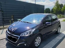 Blau Gebraucht 2019 Peugeot 208 Active Kleinwagen | 9.000 € (Fairer Preis)