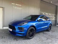 Blau Gebraucht 2020 Porsche Macan Chrono SUV | 38.490 €