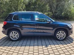 Schwarz Gebraucht 2011 VW Tiguan Team SUV | 8.200 € (Fairer Preis)