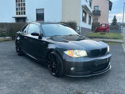 Schwarz Gebraucht 2007 BMW 123 Coupé Coupé | 7.600 €