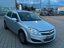 Silber Gebraucht 2007 Opel Astra Limousine | 2.500 € (Fairer Preis)