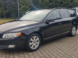 Schwarz Gebraucht 2013 Volvo V70 Kombi | 14.990 €