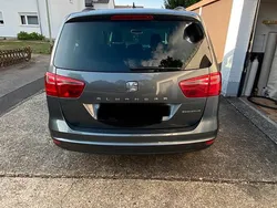 Grau Gebraucht 2011 Seat Alhambra Van / Kleinbus | 11.600 € (Etwas zu teuer)