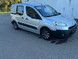 Grau Gebraucht 2013 Peugeot Partner Comfort Van / Kleinbus | 4.000 € (Guter Preis)