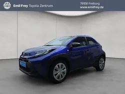 Juniper blue Gebraucht 2023 Toyota Aygo X-play Kleinwagen | 14.990 € (Guter Preis)