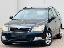 Schwarz Gebraucht 2010 Skoda Octavia Kombi | 2.900 € (Superpreis)