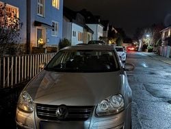 Grau Gebraucht 2005 VW Jetta Limousine | 2.000 € (Guter Preis)