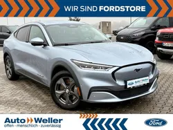 Silber Gebraucht 2023 Ford Mustang Mach-E Premium SUV | 38.990 € (Fairer Preis)