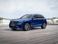 Brilliantblau metallic Gebraucht 2019 Mercedes GLC63 AMG AMG SUV | 62.380 € (Guter Preis)