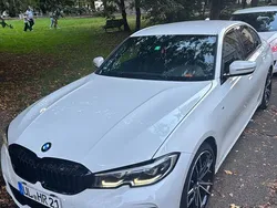 Weiß Gebraucht 2020 BMW 320 M Sport Limousine | 28.500 € (Fairer Preis)