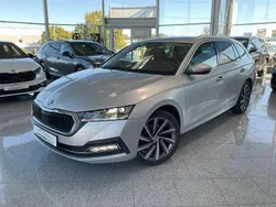 Brilliantsilber metallic Gebraucht 2020 Skoda Octavia Style Kombi | 20.890 € (Fairer Preis)