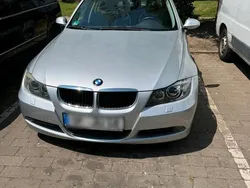 Silber Gebraucht 2007 BMW 320 Kombi | 3.800 €