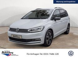 Weiß Gebraucht 2024 VW Touran Highline Van / Kleinbus | 42.498 €