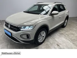 Ascotgrau Gebraucht 2024 VW T-Roc Life SUV | 27.500 € (Guter Preis)