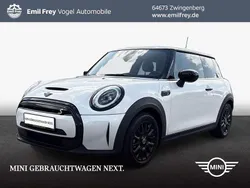 Nanuq white metallic Gebraucht 2023 Mini Cooper SE Classic Kleinwagen | 21.190 € (Fairer Preis)