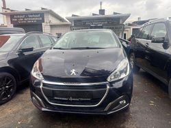 Blau Gebraucht 2017 Peugeot 208 Active Kleinwagen | 4.999 € (Guter Preis)