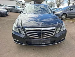 Schwarz Gebraucht 2009 Mercedes E350 Limousine | 9.990 € (Fairer Preis)