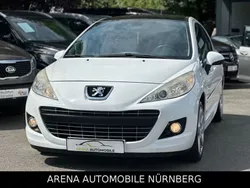 Weiß Gebraucht 2010 Peugeot 207 Platinum Kleinwagen | 2.499 €
