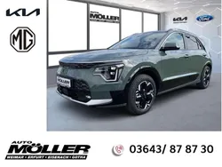 Gruen Gebraucht 2023 Kia e-Niro Inspiration SUV | 36.849 € (Teuer)