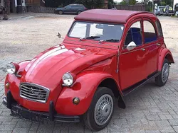 Rot Gebraucht 1982 Citroën 2CV Kleinwagen | 8.800 €