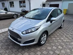 Silber Gebraucht 2015 Ford Fiesta Trend Kleinwagen | 9.999 € (Fairer Preis)